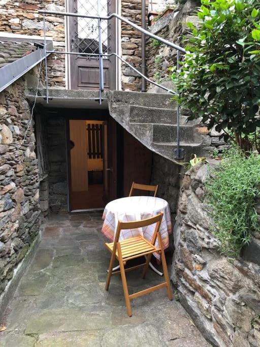 In Our Little Nest * Brissago